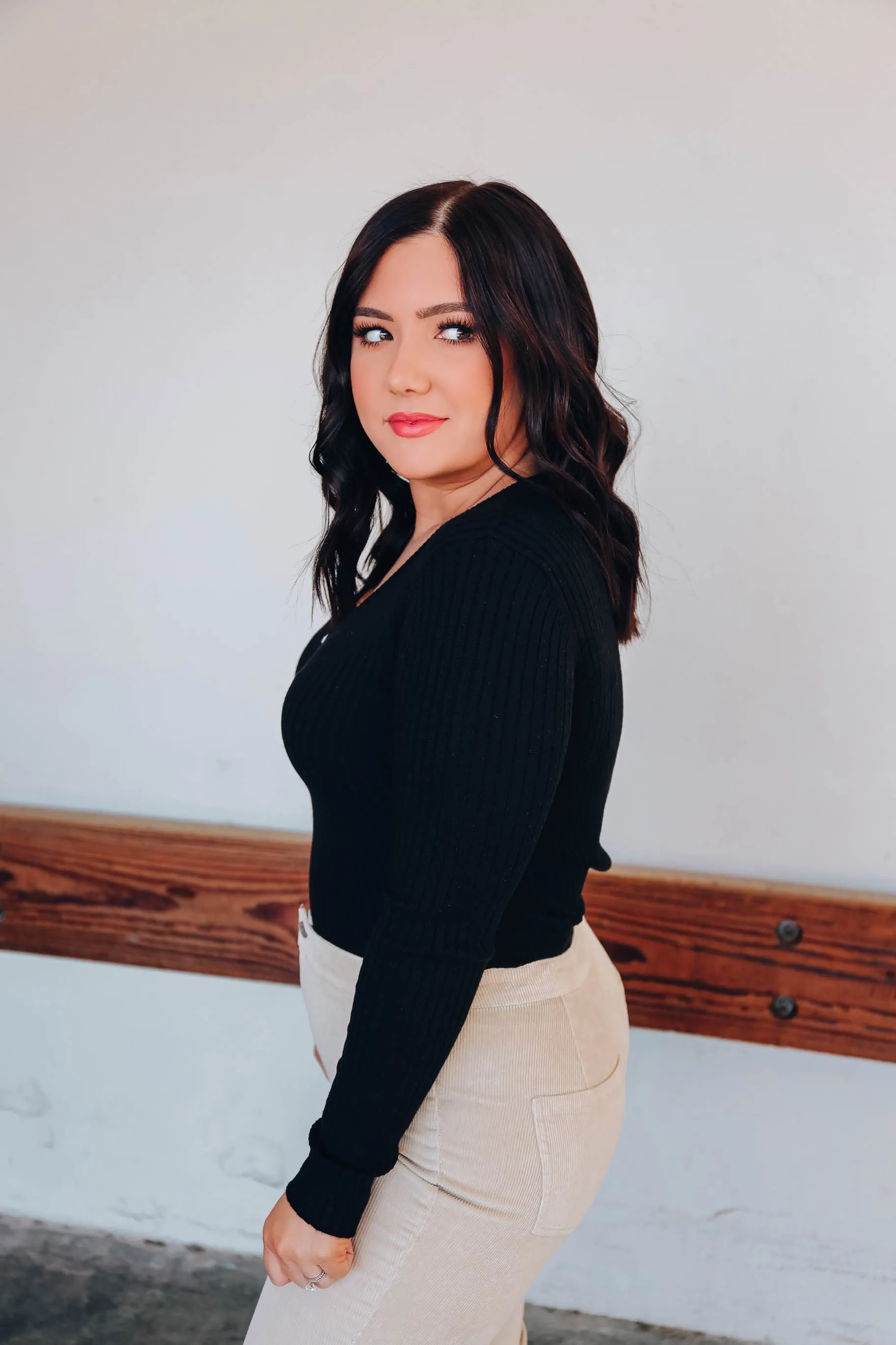 Graceful Silhouette Top - Black