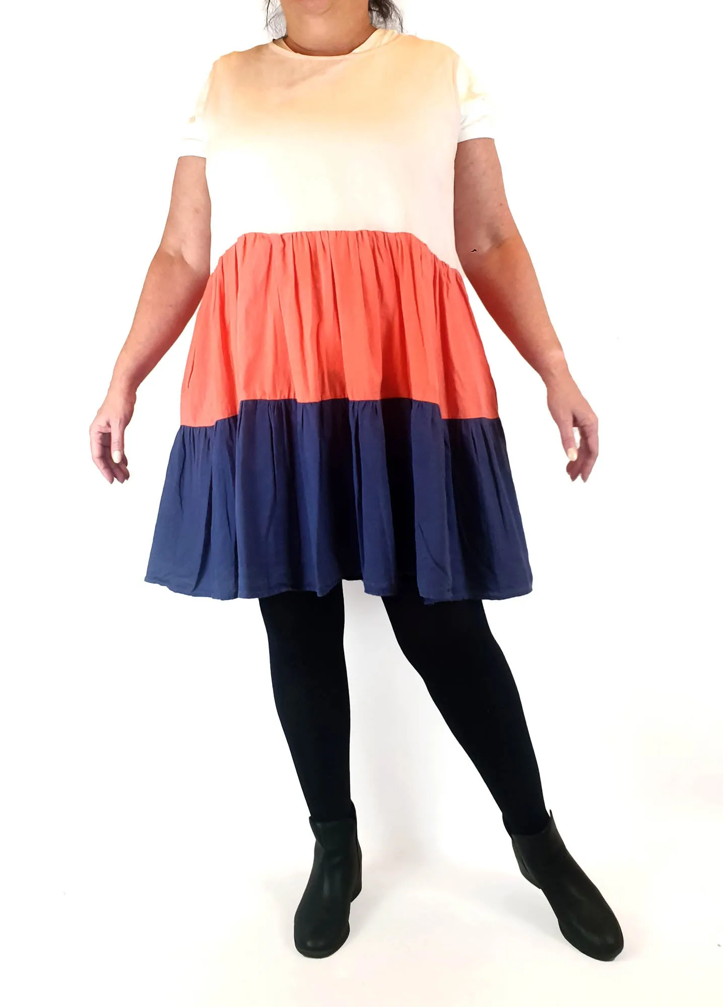 Leoni colourful tiered sleeveless dress size XL