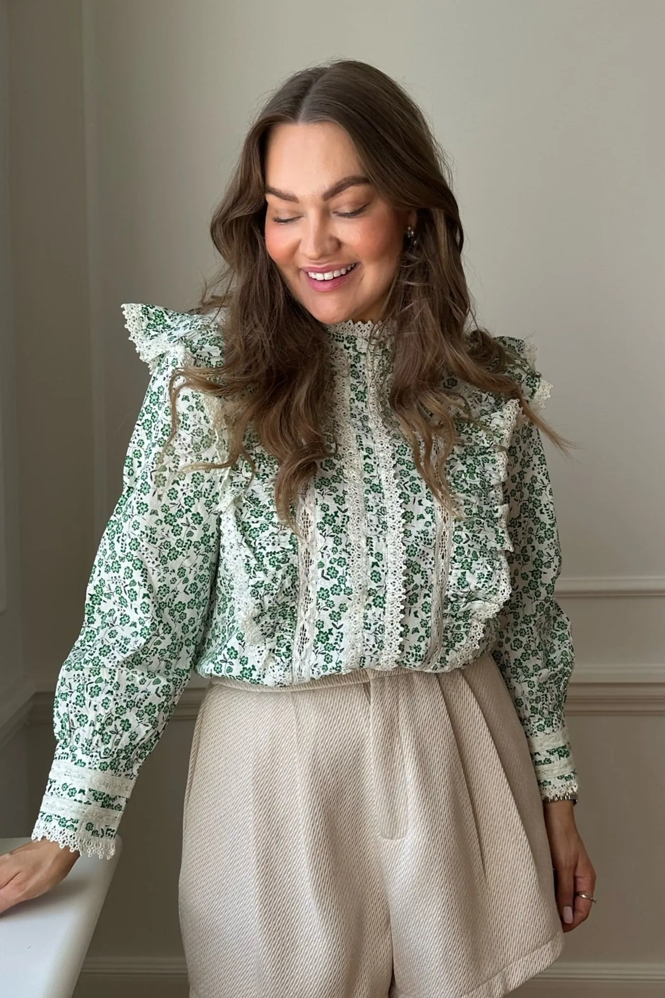 ONLGigi Premium Bluse - Hvid Grønne Blomster