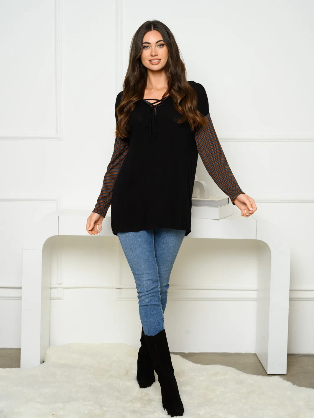 WOMEN'S LONG SLEEVE V-NECK LACE UP TUNIC TOP